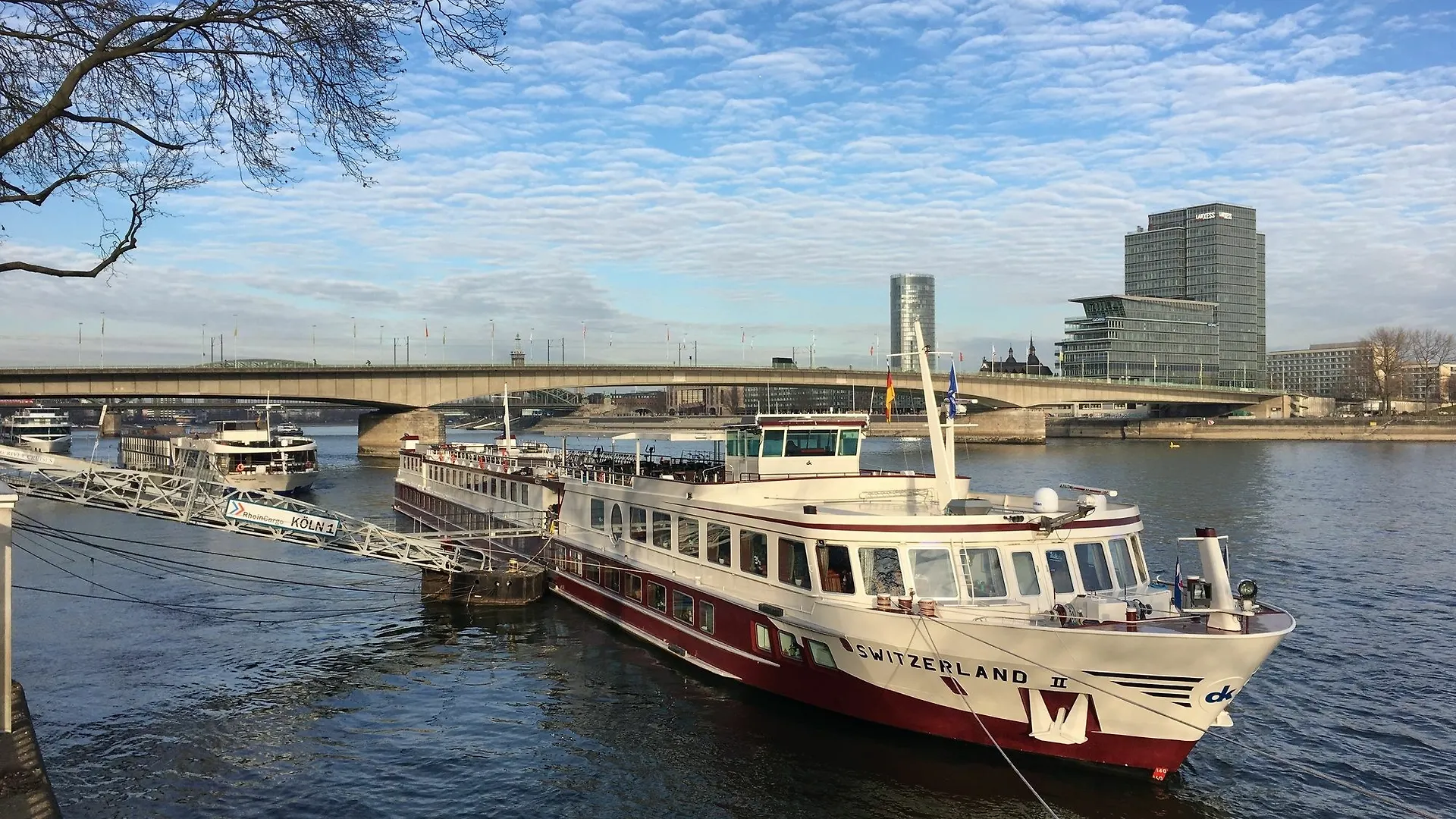 ホテル Knm Ms Switzerland II - ケルン